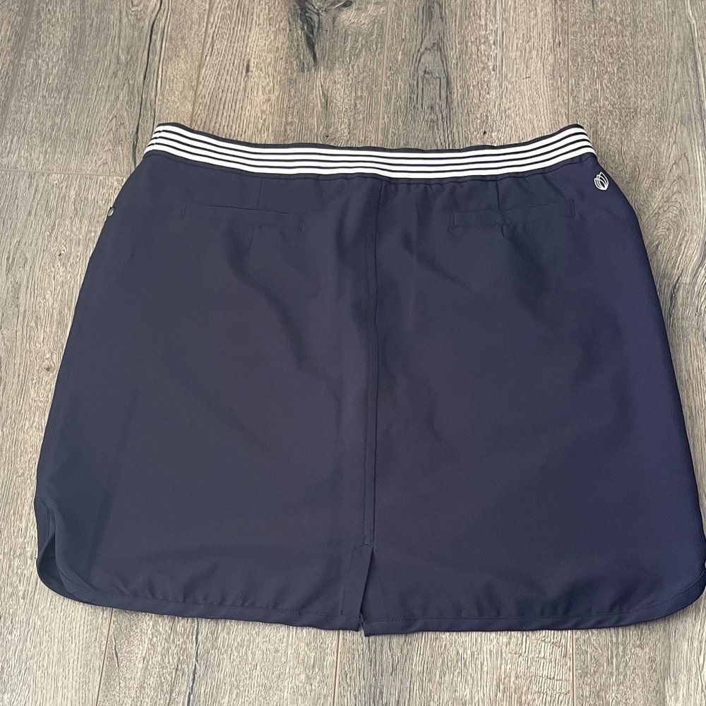 Stylish Navy Women's Midi Skirt with Striped Waistband - Picture 3 of 11